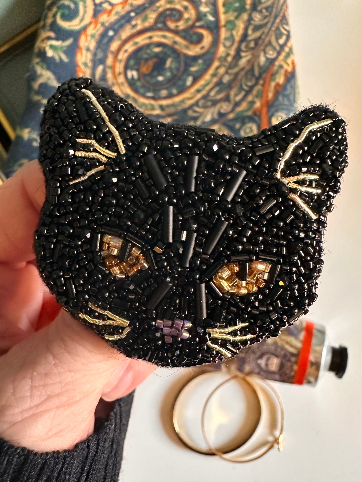 Broche - Sort Kat